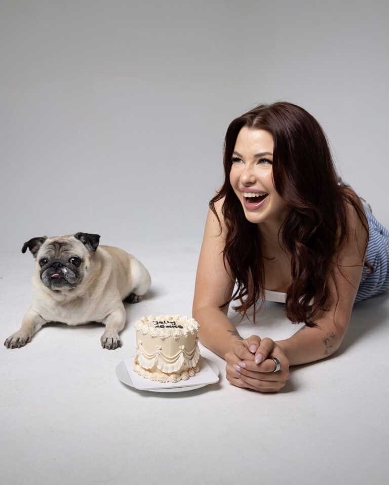 EnjoyPhoenix - Marie Lopez